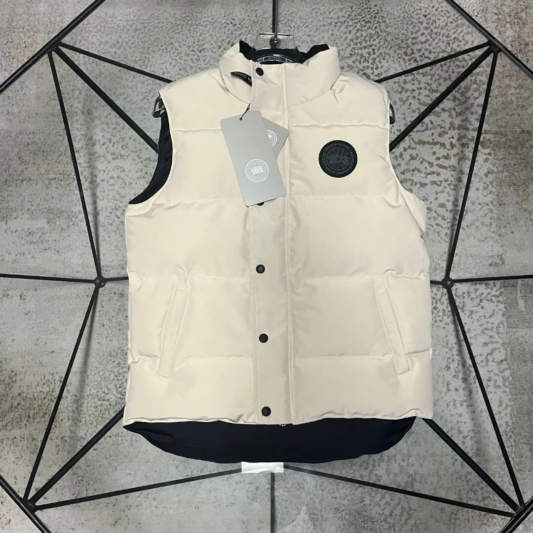 𝑪𝒂𝒏𝒂𝒅𝒂 𝑮𝒐𝒐𝒔𝒆Canada Goose tiles